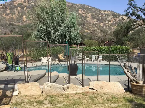 41895 N Fork Dr, Three Rivers, CA 93271 photo 3