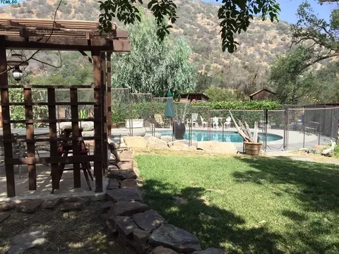 41895 N Fork Dr, Three Rivers, CA 93271 photo 1