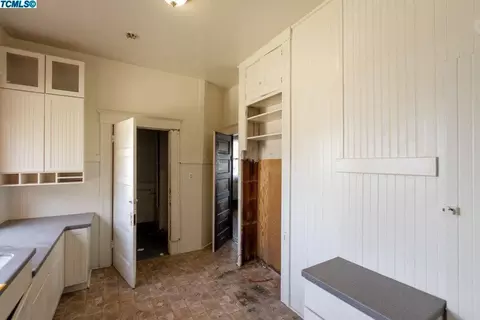 208 E 10th St, Hanford, CA 93230 photo 10