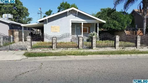 231 NE 3rd Ave, Visalia, CA 93291 photo 1