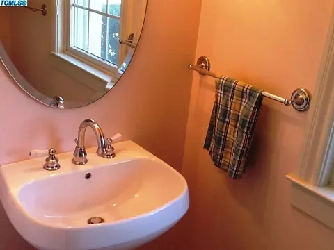 3515 E Hillcrest Ave, Visalia, CA 93292 photo 24