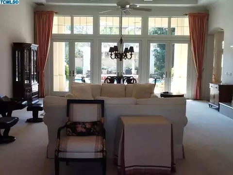 3515 E Hillcrest Ave, Visalia, CA 93292 photo 7