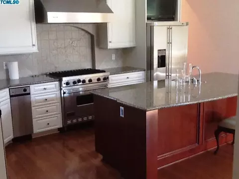 3515 E Hillcrest Ave, Visalia, CA 93292 photo 17