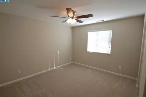 2321 E Victor Ave, Visalia, CA 93292 photo 13