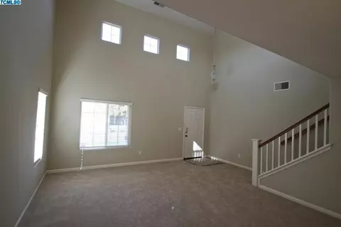 2321 E Victor Ave, Visalia, CA 93292 photo 5