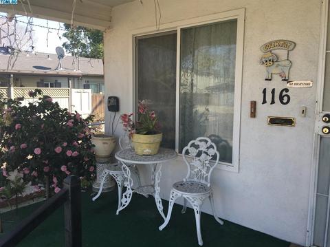 116 E Cedar St, Exeter, CA 93221 photo 4