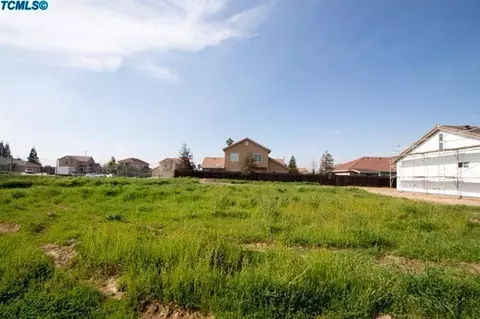 45 N Brehler Ave, Sanger, CA 93657 photo 1