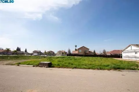 45 N Brehler Ave, Sanger, CA 93657 photo 4