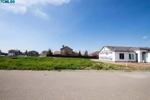 45 N Brehler Ave, Sanger, CA 93657 photo 3