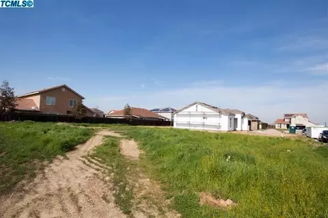 45 N Brehler Ave, Sanger, CA 93657 photo 2