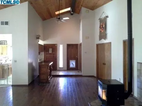 44843 Dinely Dr, Three Rivers, CA 93271 photo 6
