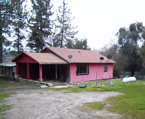 37699 E Kings Canyon Rd, Dunlap, CA 93621 photo 2