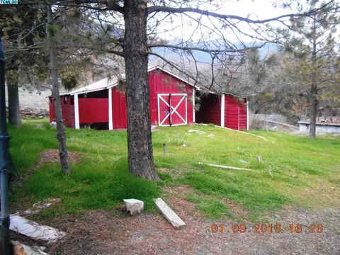 37699 E Kings Canyon Rd, Dunlap, CA 93621 photo 4