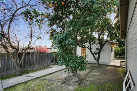 3113 E Duran Ave, Visalia, CA 93292 photo 6