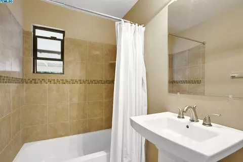 3113 E Duran Ave, Visalia, CA 93292 photo 13