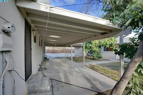 3113 E Duran Ave, Visalia, CA 93292 photo 9