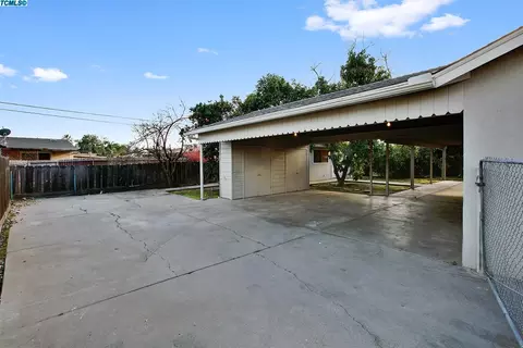 3113 E Duran Ave, Visalia, CA 93292 photo 4