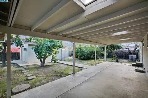 3113 E Duran Ave, Visalia, CA 93292 photo 8