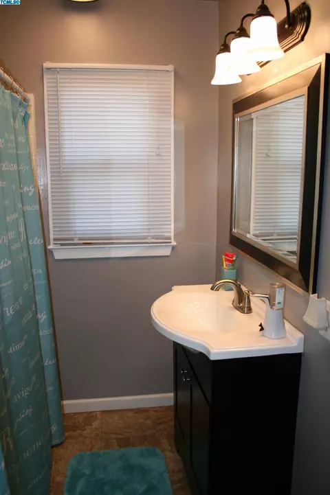 1601 Bell Ave, Corcoran, CA 93212 photo 12