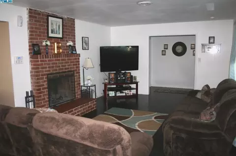1601 Bell Ave, Corcoran, CA 93212 photo 8