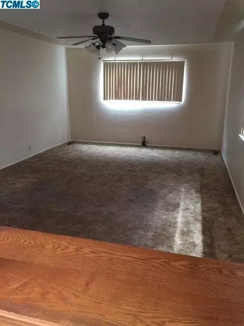 116 E Gail Ave, Tulare, CA 93274 photo 7