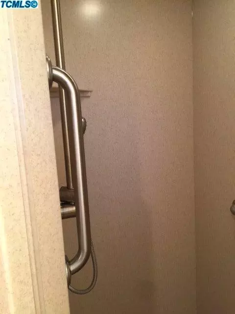 116 E Gail Ave, Tulare, CA 93274 photo 10