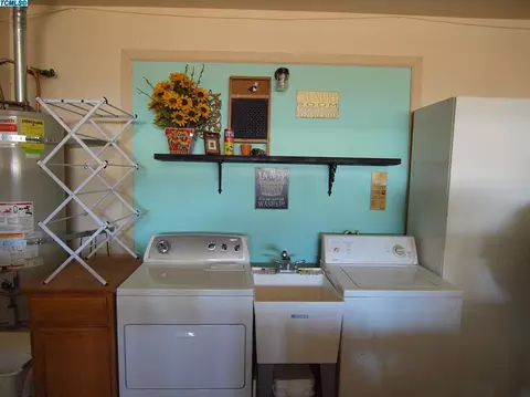 1131 Vine St, Exeter, CA 93221 photo 14