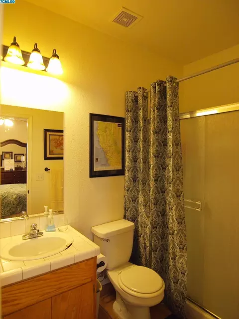 1131 Vine St, Exeter, CA 93221 photo 12