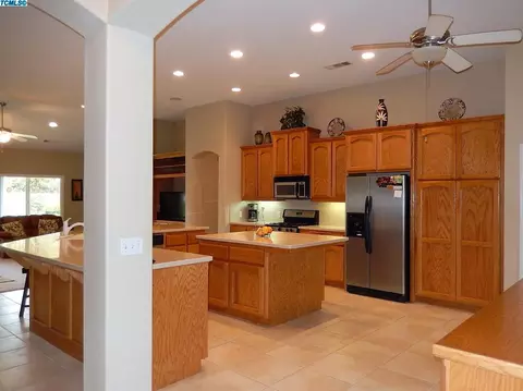 141 Atwood Ave, Exeter, CA 93221 photo 5