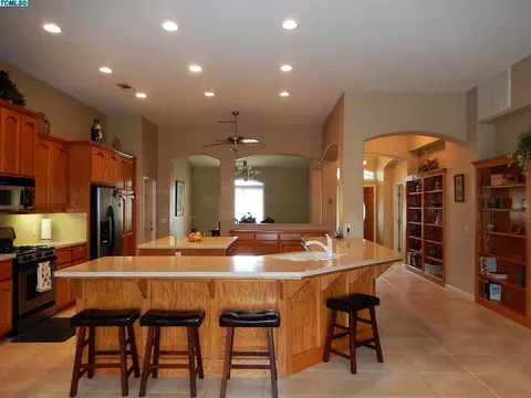 141 Atwood Ave, Exeter, CA 93221 photo 4