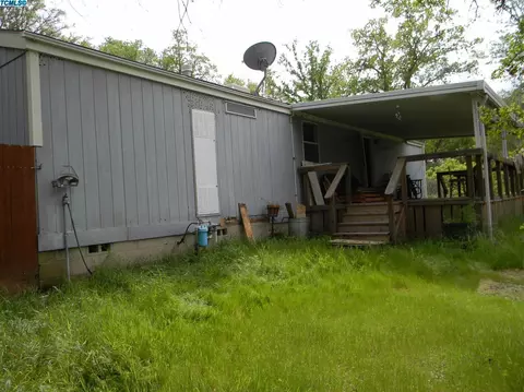 43554 E Skyline Dr, Three Rivers, CA 93271 photo 3