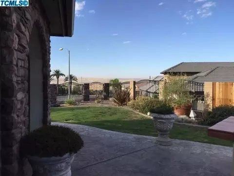 821 Valley View St, Taft, CA 93268 photo 46