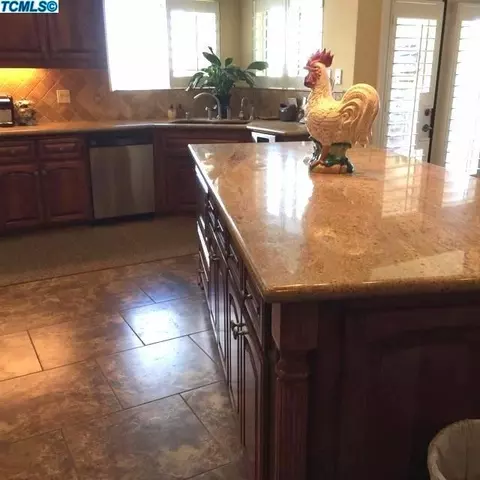 821 Valley View St, Taft, CA 93268 photo 15