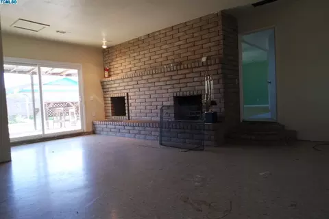 395 W Spruce Ave, Lemoore, CA 93245 photo 10