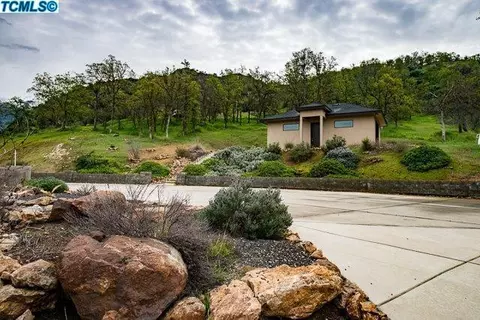 41167 Oakridge Dr, Three Rivers, CA 93271 photo 4