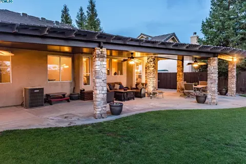 2772 Sussex Ave, Clovis, CA 93611 photo 22