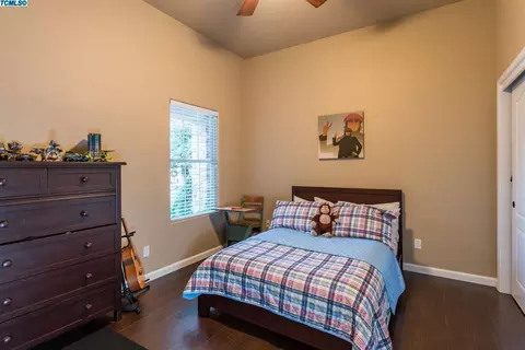 2772 Sussex Ave, Clovis, CA 93611 photo 18