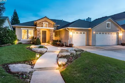 2772 Sussex Ave, Clovis, CA 93611 photo 1