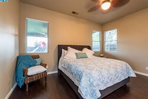 2772 Sussex Ave, Clovis, CA 93611 photo 13