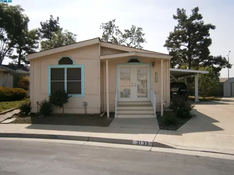 3133 S Avocado St #50, Visalia, CA 93277 photo 1