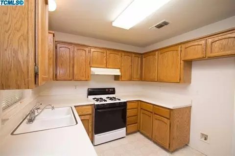809 Tucker Ave, Sanger, CA 93657 photo 8