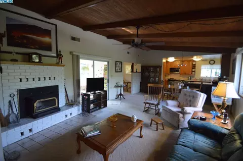 1560 E Myer Ave, Exeter, CA 93221 photo 7