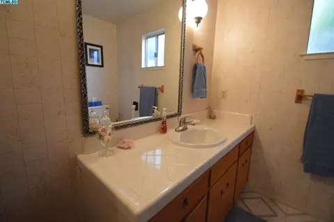 1560 E Myer Ave, Exeter, CA 93221 photo 14