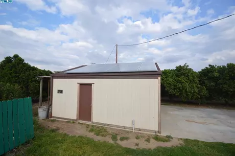 1560 E Myer Ave, Exeter, CA 93221 photo 31