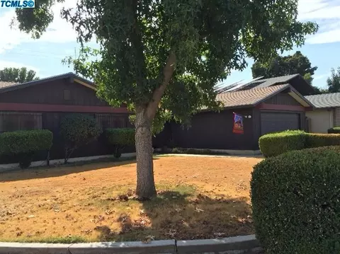 706 W Pine St, Exeter, CA 93221 photo 1