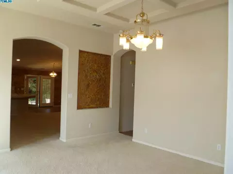 2406 E Beech Ave, Visalia, CA 93292 photo 9