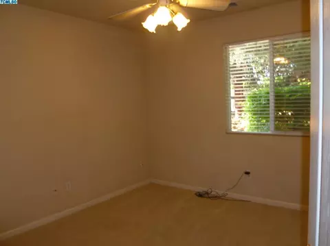 2406 E Beech Ave, Visalia, CA 93292 photo 22