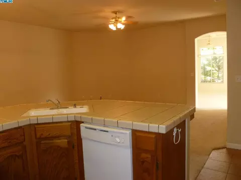 2406 E Beech Ave, Visalia, CA 93292 photo 16