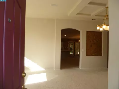 2406 E Beech Ave, Visalia, CA 93292 photo 8