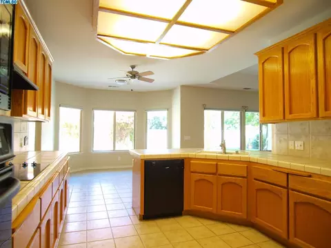 319 Old Line Ave, Exeter, CA 93221 photo 7